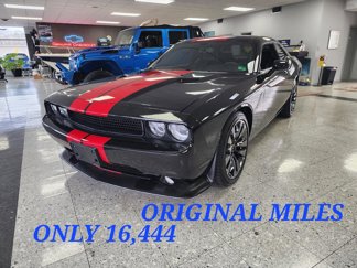 Used 2014 Dodge Challenger SRT8 image 1
