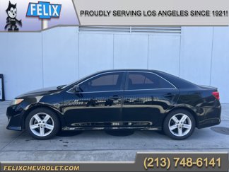 Used 2014 Toyota Camry SE image 1