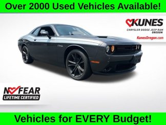 Used 2018 Dodge Challenger SXT w/ Blacktop Package image 1