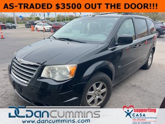 Used 2008 Chrysler Town & Country Touring image 1