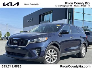 Used 2019 Kia Sorento LX image 1