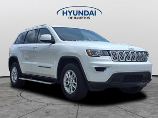 Used 2020 Jeep Grand Cherokee Laredo image 1