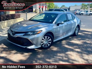 Used 2020 Toyota Camry LE image 1
