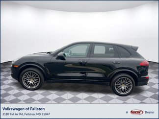 Used 2018 Porsche Cayenne Platinum Edition image 1