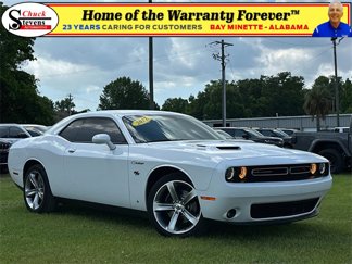Used 2017 Dodge Challenger R/T w/ Driver Convenience Group image 1
