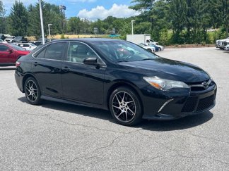 Used 2017 Toyota Camry SE image 1