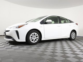 Used 2019 Toyota Prius image 1