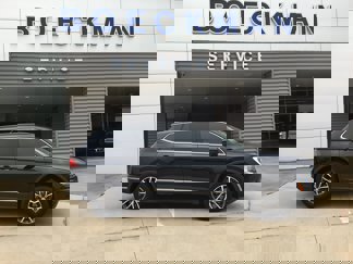 Used 2020 Volkswagen Tiguan SE image 1