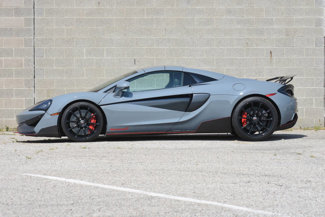 Used 2018 McLaren 570S Spider image 1