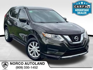Used 2017 Nissan Rogue S image 1