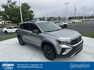 Used 2022 Volkswagen Taos S image 1