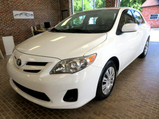 Used 2011 Toyota Corolla S image 1