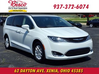 Used 2020 Chrysler Pacifica Touring-L image 1