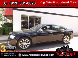 Used 2020 Chrysler 300 Limited image 1