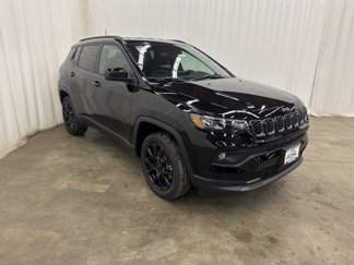 New 2025 Jeep Compass Latitude w/ Altitude Special Edition image 1