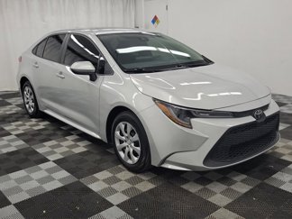 Used 2022 Toyota Corolla LE image 1