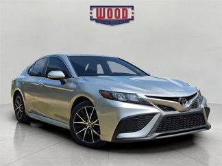 Used 2021 Toyota Camry SE image 1