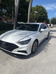 Used 2021 Hyundai Sonata SEL image 1