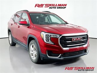 Used 2022 GMC Terrain SLE w/ Driver Convenience Package image 1