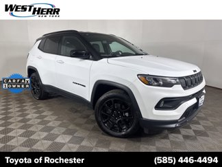 Used 2022 Jeep Compass Altitude image 1