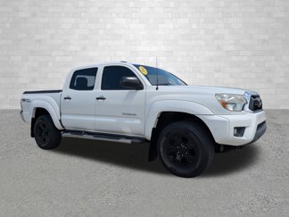 Used 2014 Toyota Tacoma PreRunner image 1
