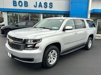 Used 2017 Chevrolet Suburban LT image 1