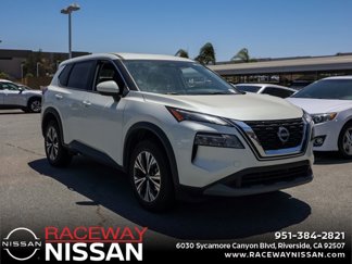 Used 2023 Nissan Rogue SV image 1
