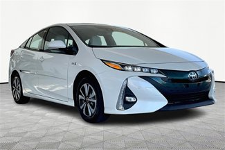 Used 2017 Toyota Prius Prime Premium image 1