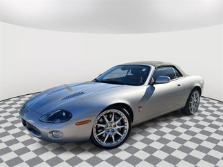Used 2004 Jaguar XK8 Convertible image 1