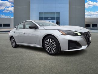 Certified 2024 Nissan Altima 2.5 SV image 1
