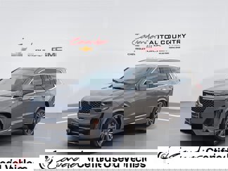 Used 2023 Cadillac XT6 Premium Luxury image 1
