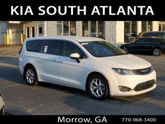 Used 2017 Chrysler Pacifica Touring Plus w/ Tire & Wheel Group image 1
