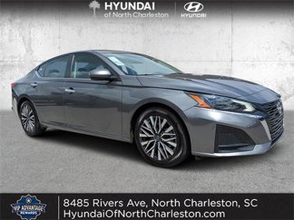 Used 2023 Nissan Altima 2.5 SV image 1