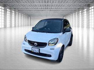 Used 2017 smart fortwo passion image 1