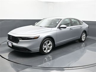 Used 2023 Honda Accord LX image 1