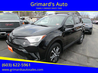 Used 2017 Toyota RAV4 LE image 1