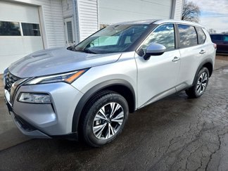 Used 2023 Nissan Rogue SV image 1