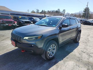 Used 2022 Jeep Cherokee Trailhawk image 1