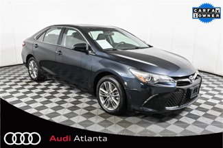 Used 2016 Toyota Camry SE image 1