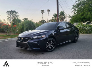 Used 2021 Toyota Camry SE image 1