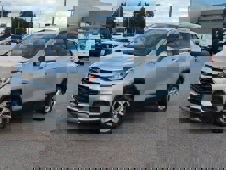 Used 2018 Chevrolet Trax LT w/ LT Convenience Package image 1