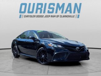Used 2023 Toyota Camry SE image 1