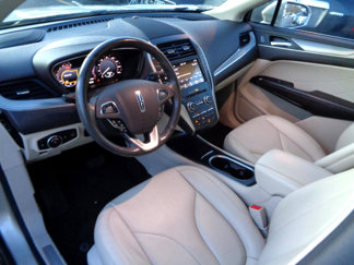 Used 2017 Lincoln MKC Premiere image 1