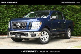 Used 2019 Nissan Titan SV w/ SV Convenience Package image 1