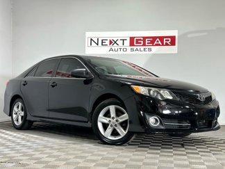 Used 2012 Toyota Camry SE image 1