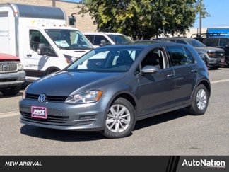 Used 2015 Volkswagen Golf S image 1