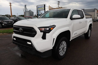 Used 2024 Toyota Tacoma SR5 image 1