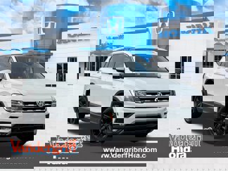 Used 2020 Volkswagen Tiguan SEL image 1