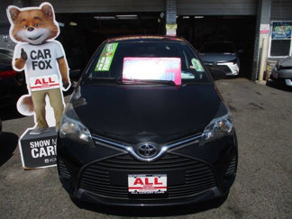 Used 2015 Toyota Yaris L image 1