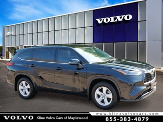 Used 2022 Toyota Highlander L image 1
